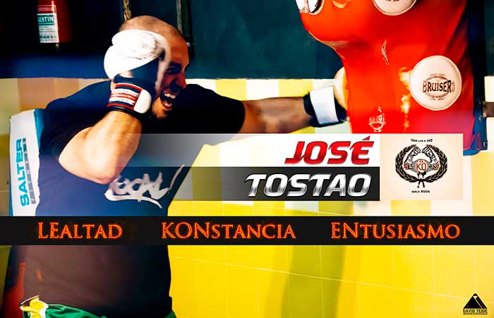 José Tostao preparando un combate próximo..